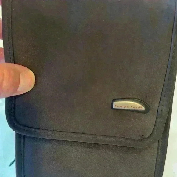 Travelon Small Crossbody Brown Bag New - Picture 3 of 7